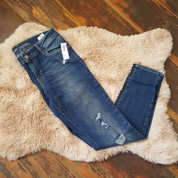 Old Navy Denim - NWT Old Navy Distressed Rock Star Jeans